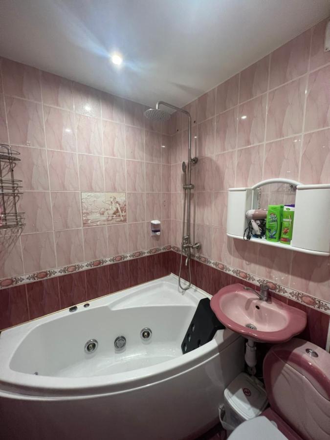 Afganskii Park Apartment Chisinau Ngoại thất bức ảnh